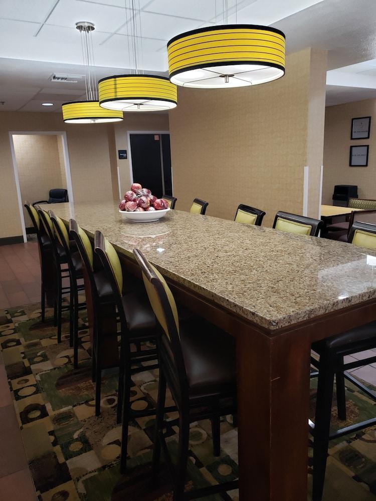 Spark By Hilton Tampa Brandon Heartland Eksteriør bilde