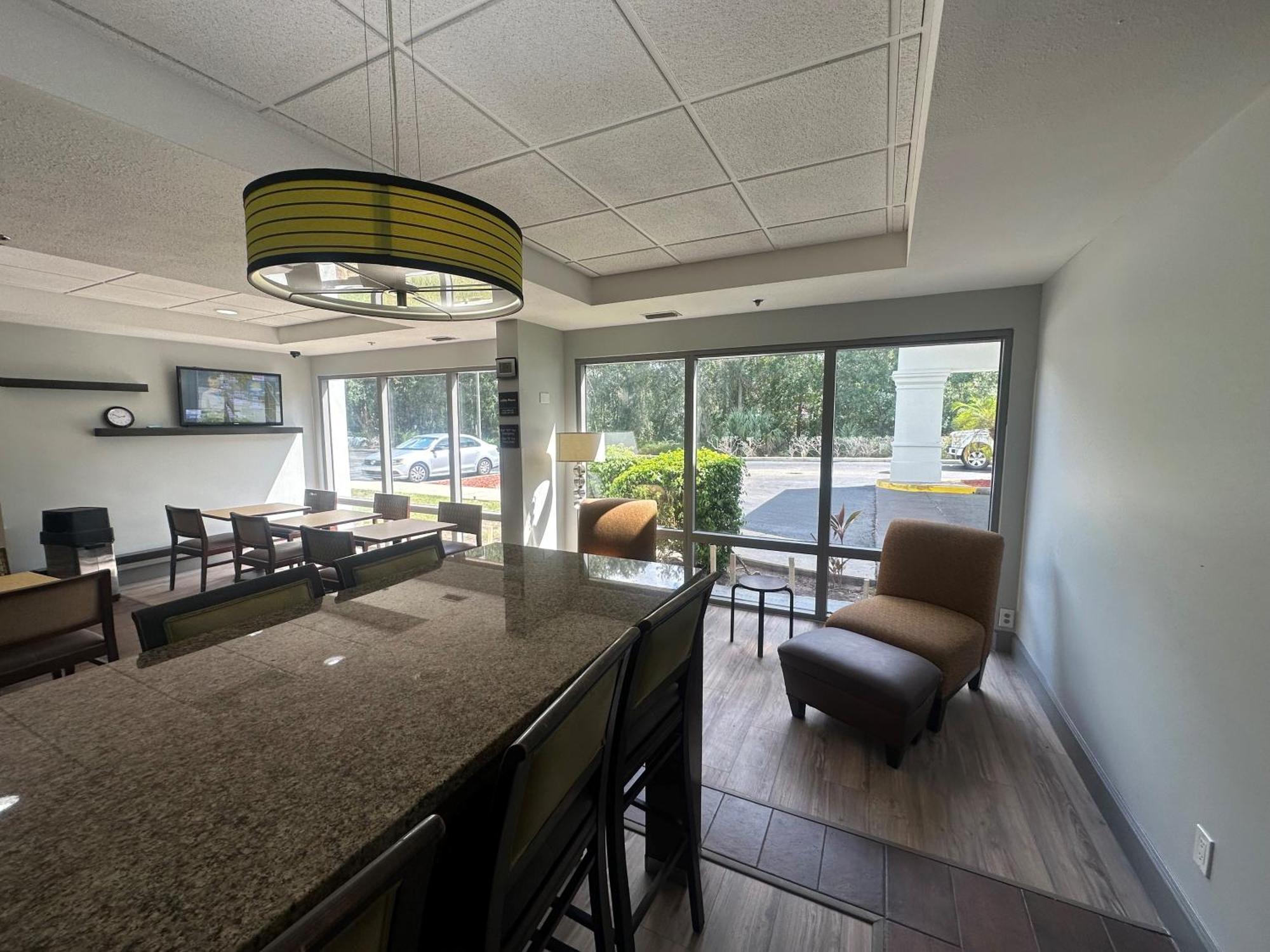 Spark By Hilton Tampa Brandon Heartland Eksteriør bilde