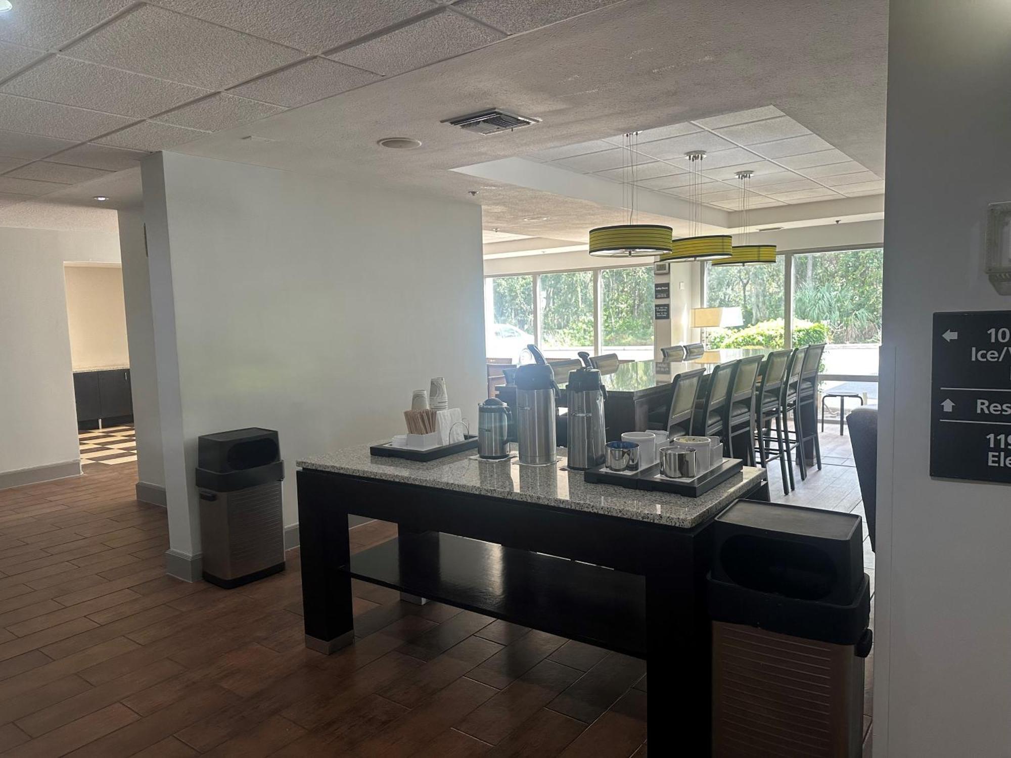 Spark By Hilton Tampa Brandon Heartland Eksteriør bilde