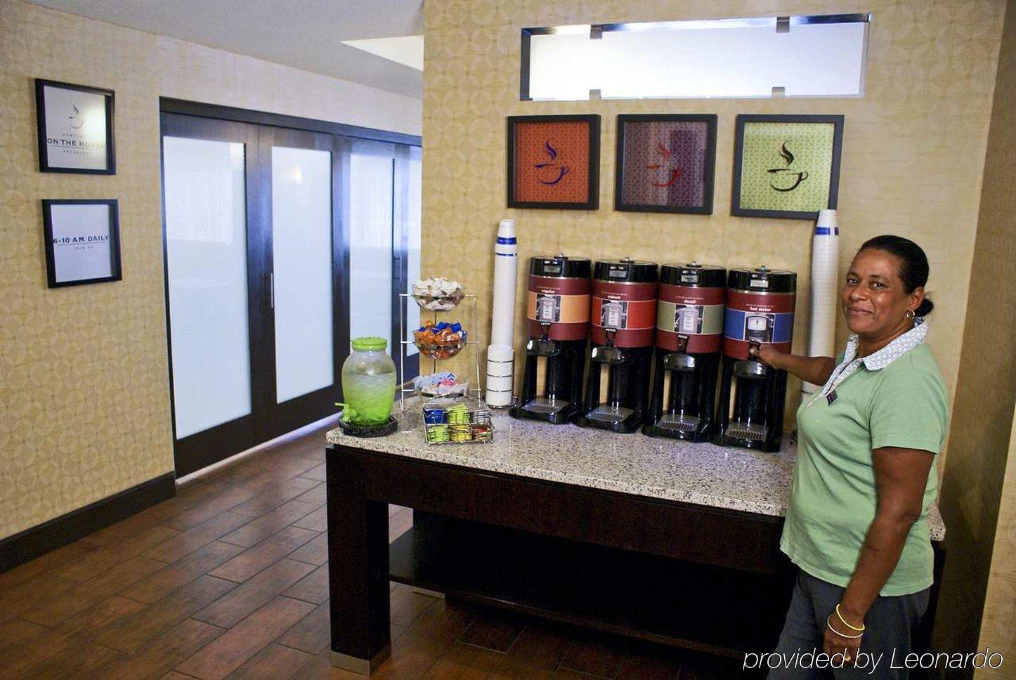 Spark By Hilton Tampa Brandon Heartland Restaurant bilde